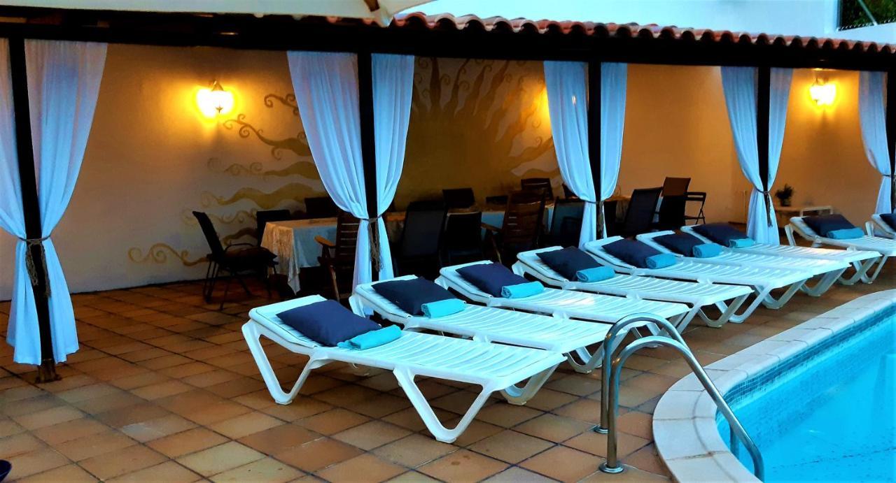 Bed & Breakfast Ashram Sunshine *